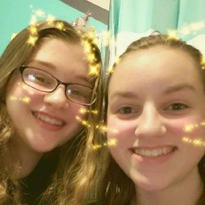 Meet your Posher, Abby